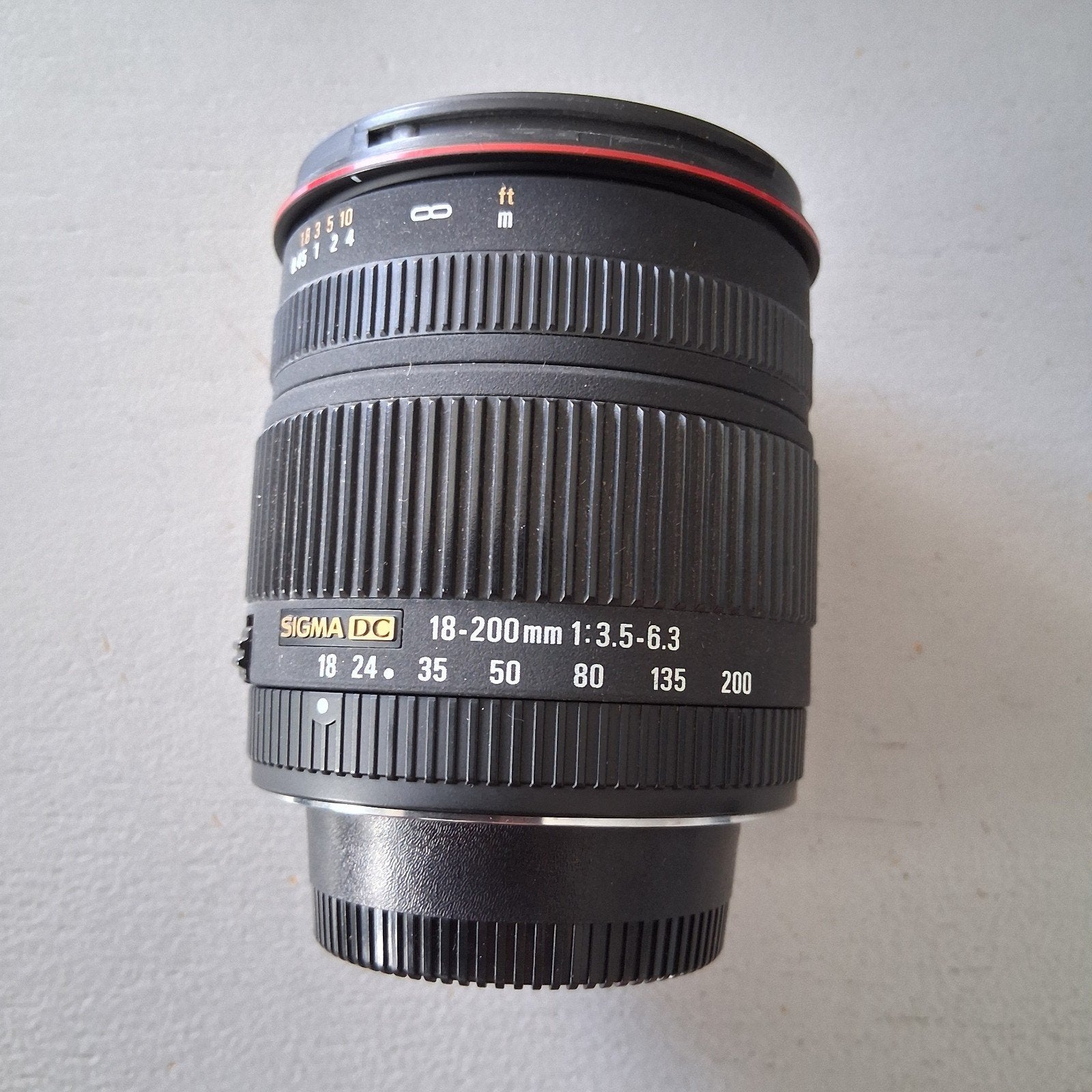 Sigma DC 18-200mm 1:3.5-6.3 Zoomlens met zonnekap, Gebruikt, Sigma, Ophalen of Verzenden, Standaardlens
