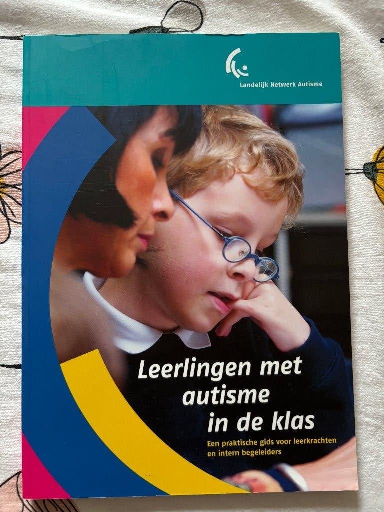 Leerlingen met autisme in de klas, Boeken, Studieboeken en Cursussen, Diverse auteurs, Zo goed als nieuw, Gamma, HBO