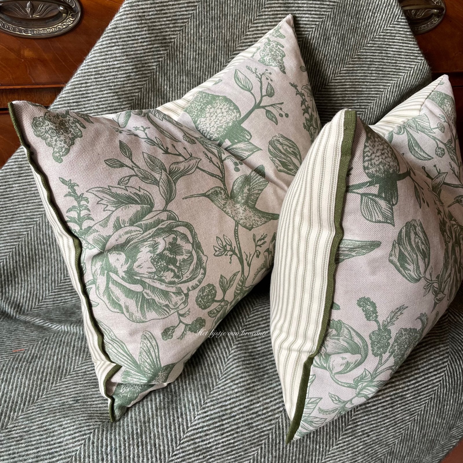 Handgemaakte kussen set Hummingbird, Westdijk 41 3241 GT Middelharnis, Info@lijstjevanbrocante.nl, Ophalen of Verzenden, Sierkussen