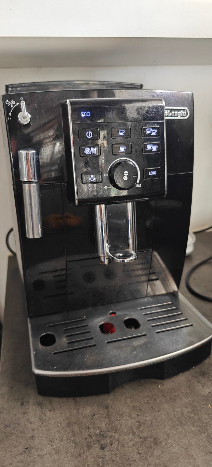 DeLonghi ECAM13.12X Koffiemachine - Zo goed als nieuw, Koffiemachine, Ophalen of Verzenden, Zo goed als nieuw, 4 tot 10 kopjes