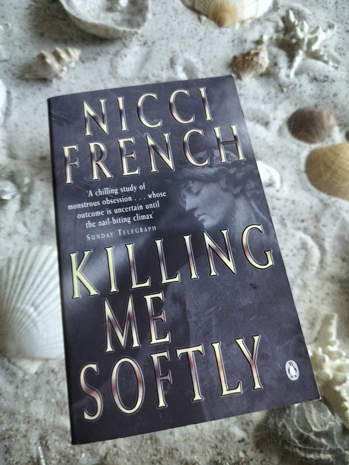 Nicci French - Killing me softly - English, Ophalen of Verzenden, Gelezen