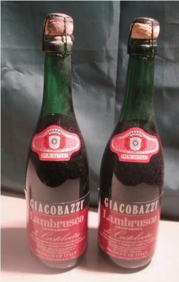 2x Giacobazzi Lambrusco Grasparossa di Castelvetro, Overige typen, Zo goed als nieuw, Vol, Italië