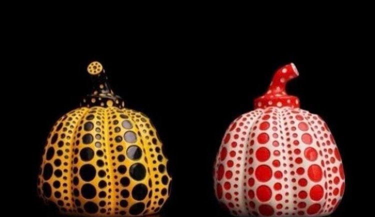 KUSAMA : Een verzameling sculpturen met originele doos., Antiek en Kunst, Ophalen of Verzenden