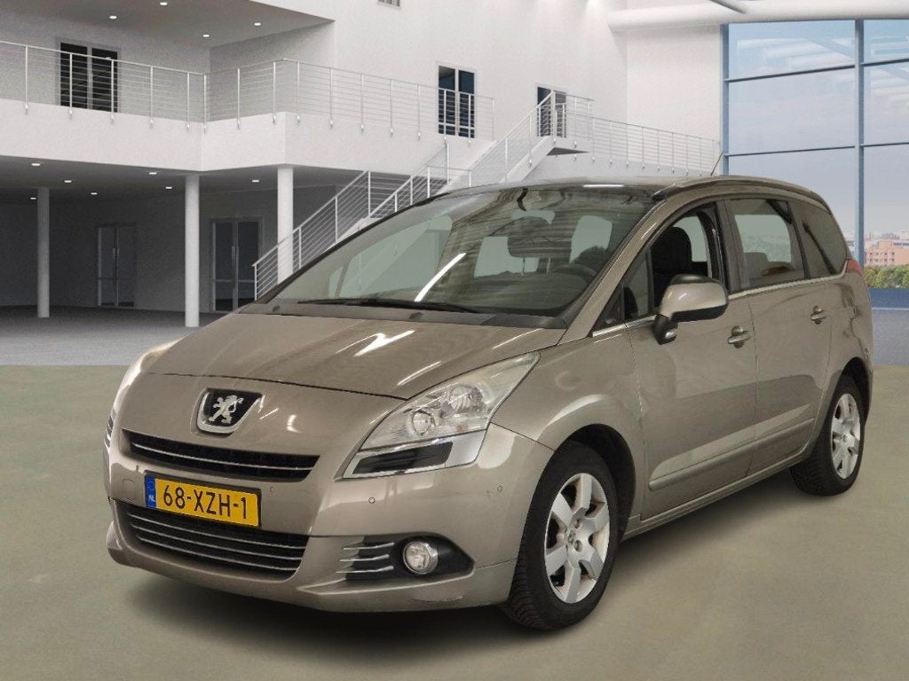Peugeot 5008 1.6 VTi Style 5p/ PANO/ SCHERM, Auto's, Voorwielaandrijving, Euro 5, 1380 kg, Gebruikt