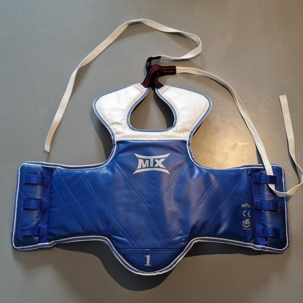 Taekwondo spar panser, Sport en Fitness, Maat XS of kleiner, Ophalen of Verzenden, Zo goed als nieuw, Taekwondo