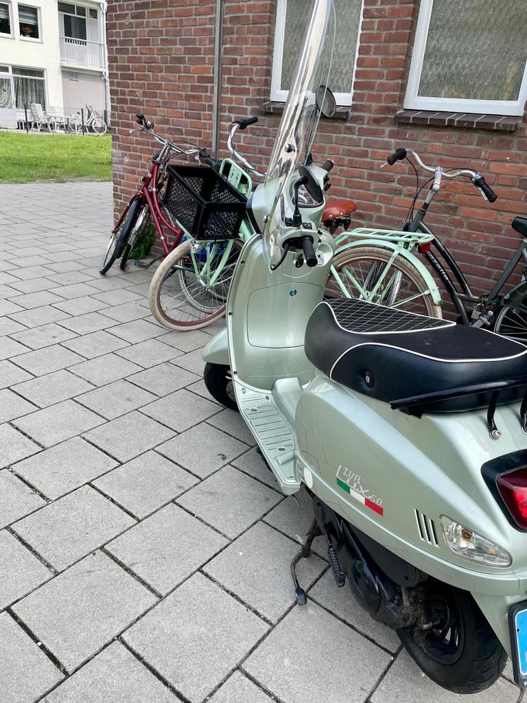 Stijlvolle agm - Zo goed als nieuw, Piaggio, Ophalen of Verzenden, Zo goed als nieuw, Benzine