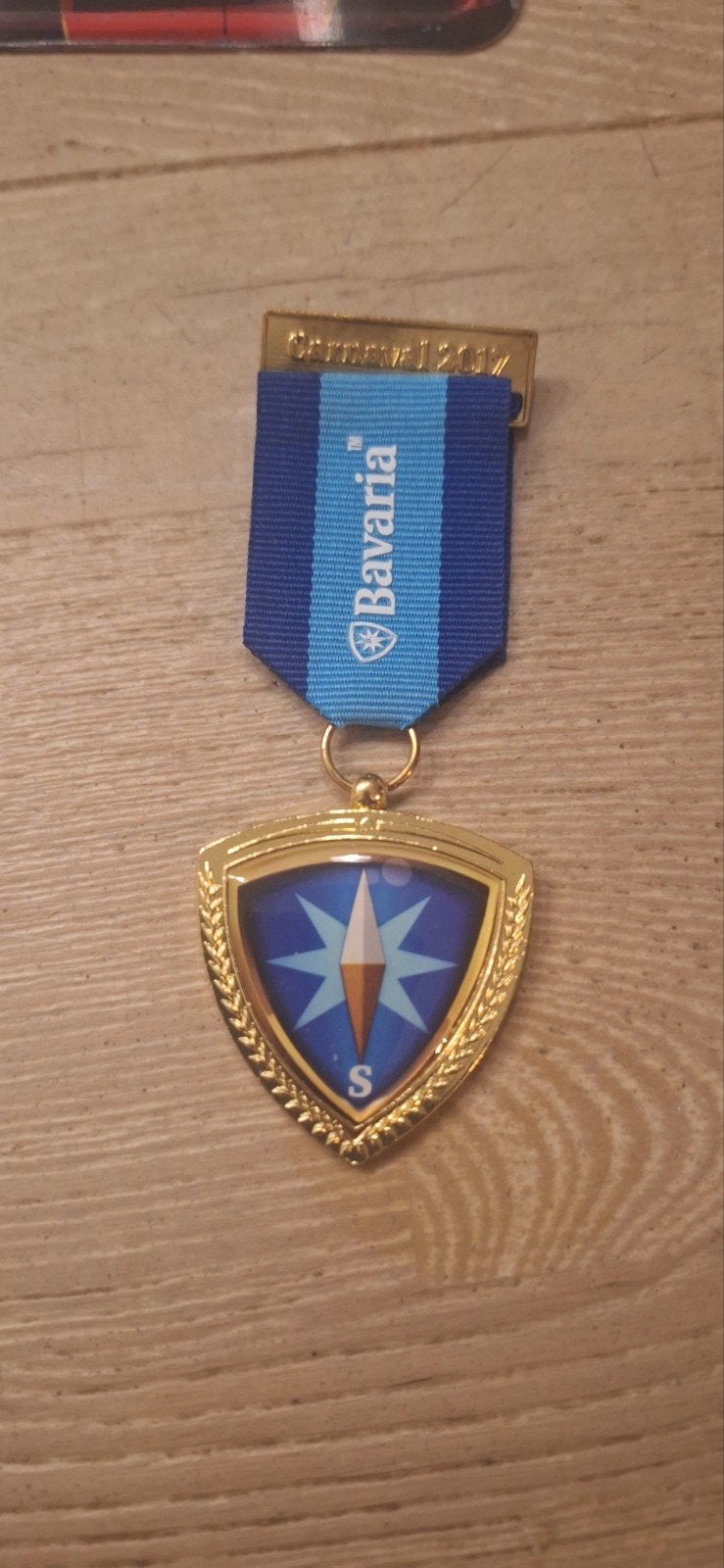 Bavaria carnaval medaille 2017 (3526), Ophalen of Verzenden, Zo goed als nieuw, Reclamebord, Plaat of Schild, Bavaria