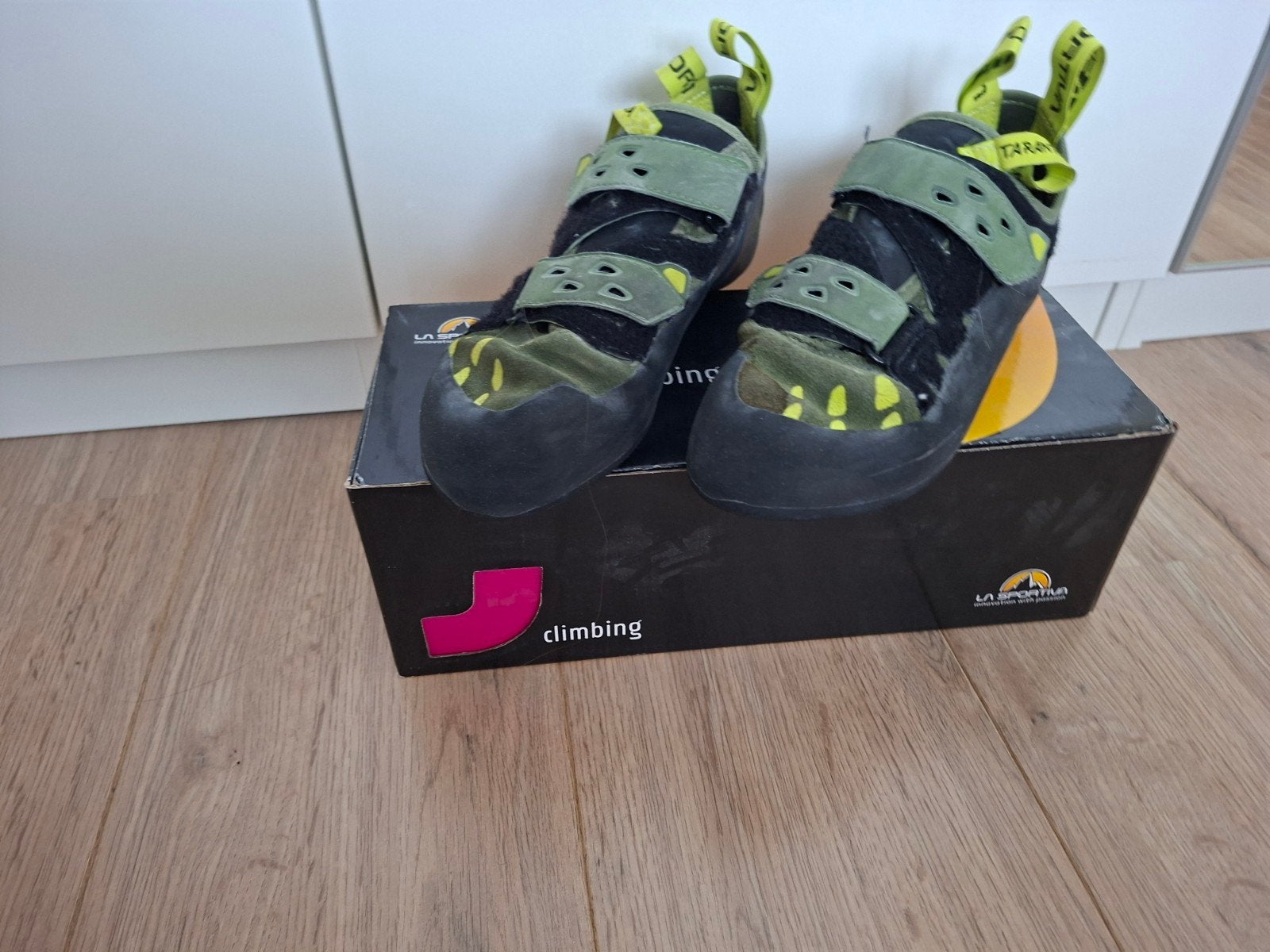 La Sportiva Tarantula klimschoenen maat 41, Sport en Fitness, Klimsport, Ophalen of Verzenden, Gebruikt, Klimsportschoenen