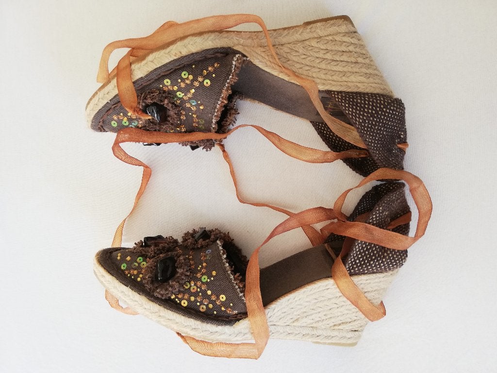 Designschoenen, elegant en opvallend mt 39 merk Fluxa NIEUW, Bruin, Nieuw, Ophalen of Verzenden, Espadrilles of Moccasins
