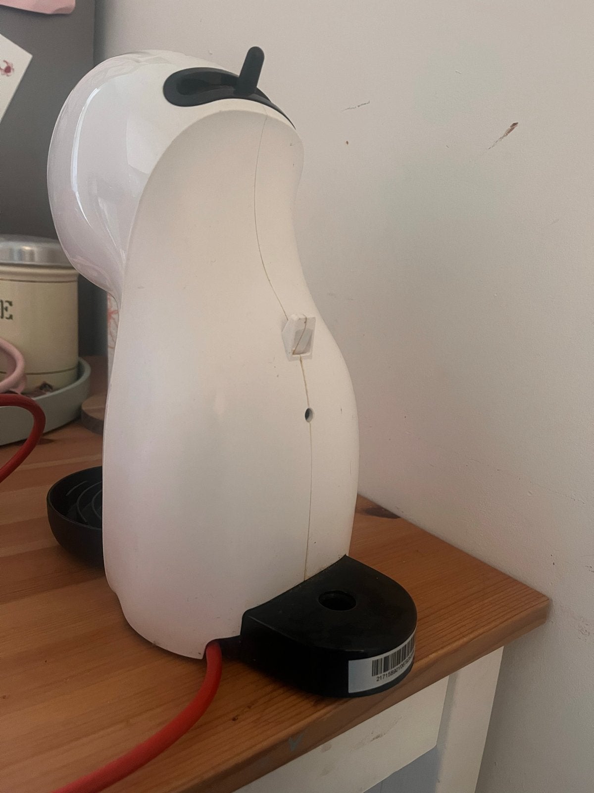 Nescafé Dolce Gusto koffiezetapparaat (waterreservoir mist), Ophalen, Gebruikt, Koffiemachine, Koffiepads en cups