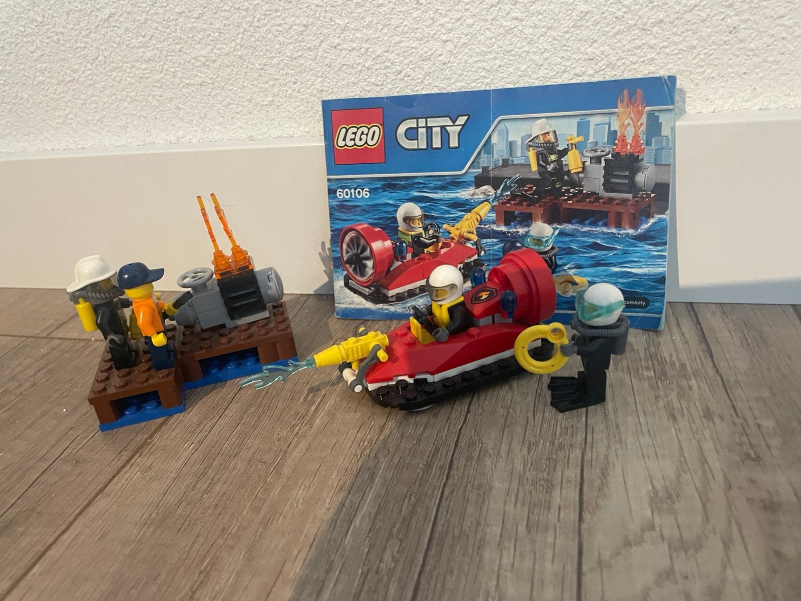 Lego 60106 een reding actie op het water, Kinderen en Baby's, Ophalen of Verzenden, Zo goed als nieuw