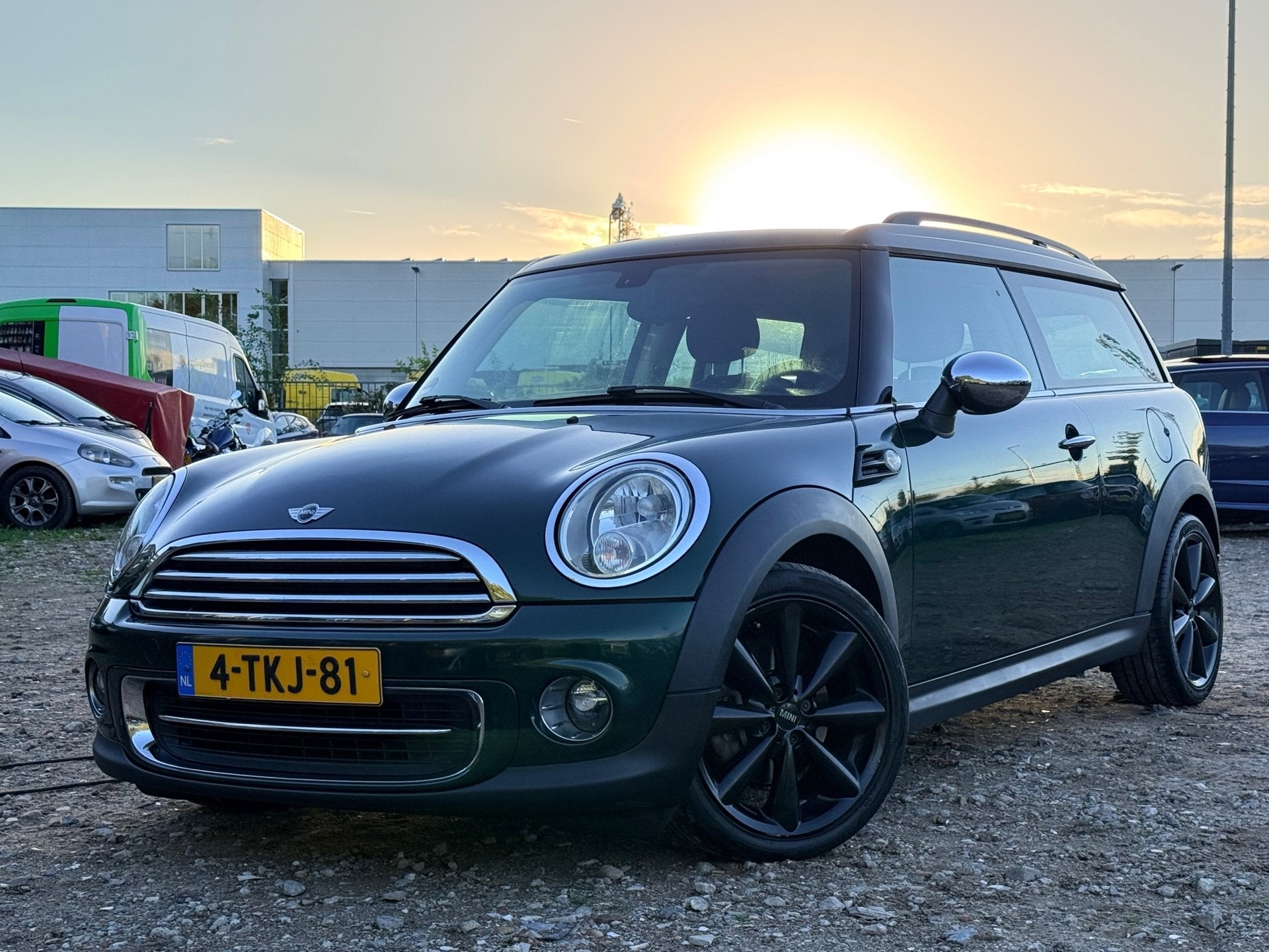 Mini Clubman 1.6 Cooper Chili Final Edition/ HALF LEDER/ NAV, Voorwielaandrijving, Gebruikt, 4 cilinders, 4 stoelen