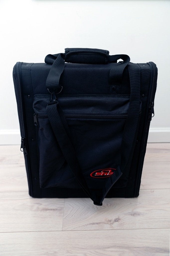 SKB Soft Case voor 19 inch module 1, Ophalen, Zo goed als nieuw, Overige instrumenten