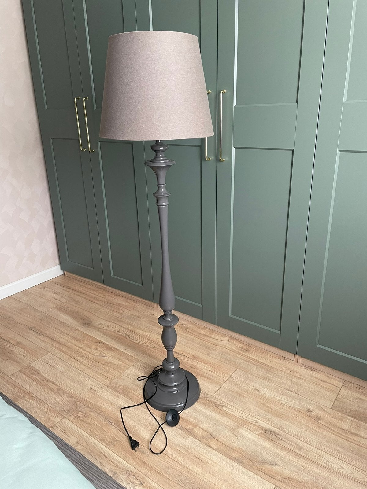 Staande grijze lamp, Ophalen, Zo goed als nieuw, Metaal, 150 tot 200 cm