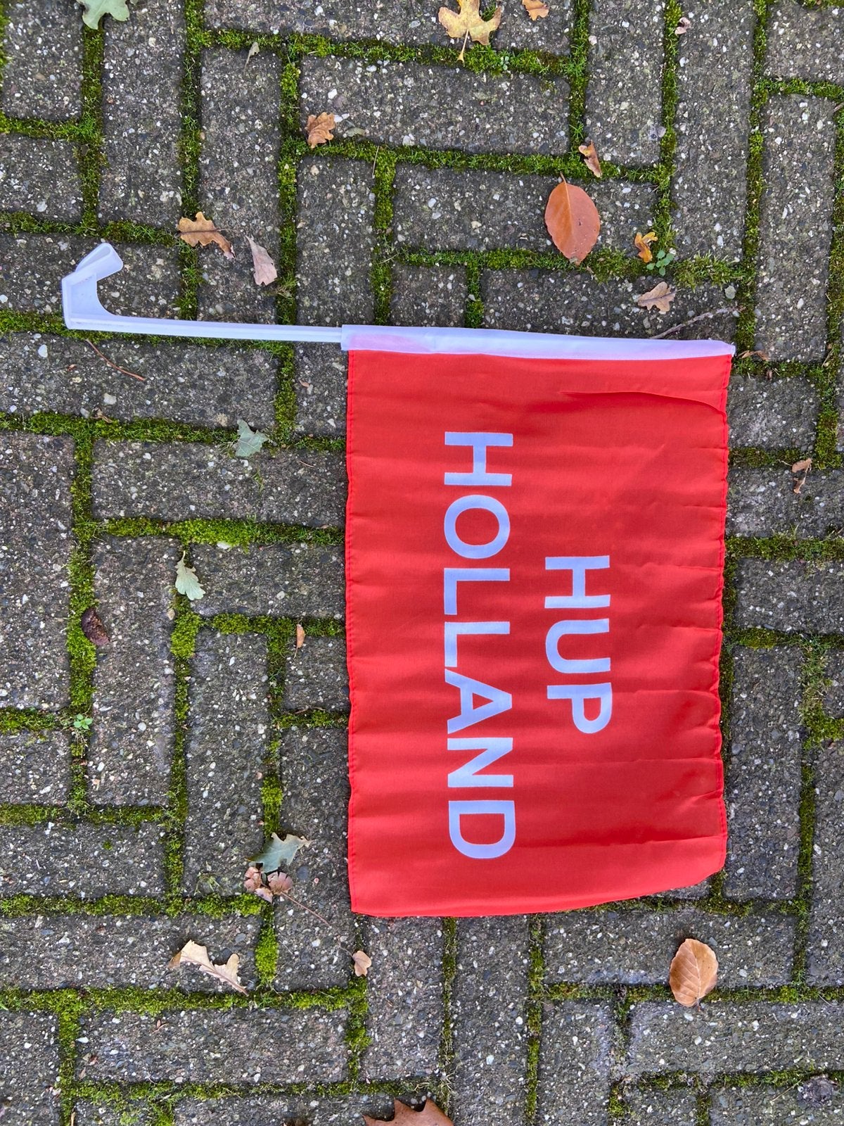 Grote partij (duizenden) WK “Hup Holland” auto vlaggetjes, Ophalen