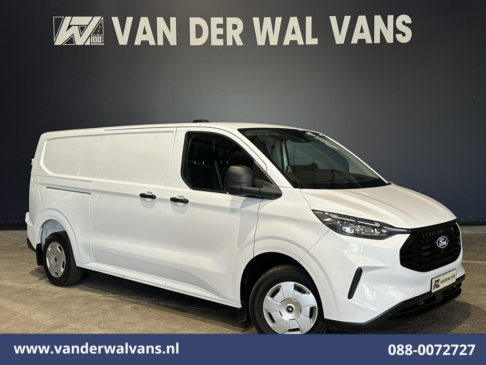 Ford Transit Custom 2.0 TDCI 136pk L2H1 Euro6 Airco | Camera, Auto's, Voorwielaandrijving, Dealer onderhouden, 4 cilinders, Leder