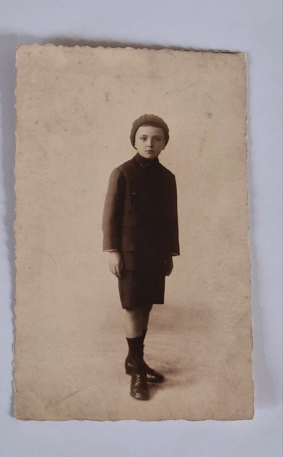 Fotokaart- portret- studio- kind- jongen, Verzamelen, Foto's en Prenten, Ophalen of Verzenden, Voor 1940, Overige onderwerpen
