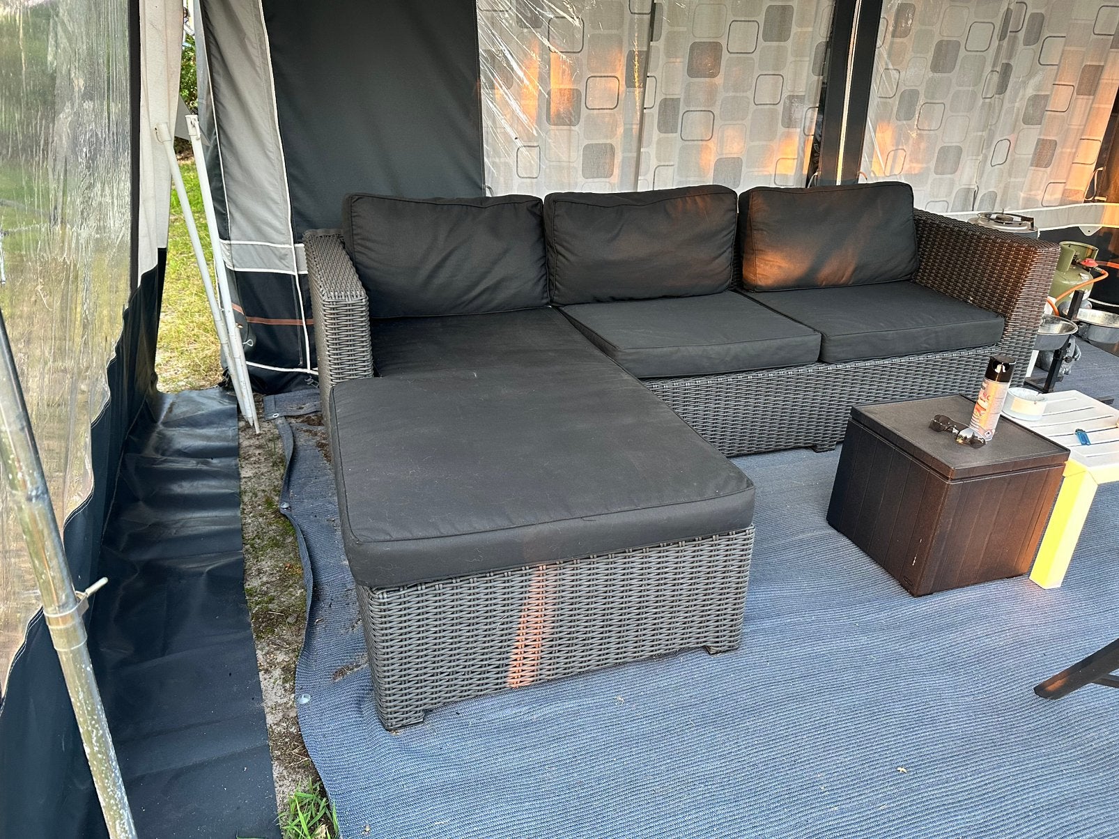 Nette loungeset, Ophalen, Zo goed als nieuw