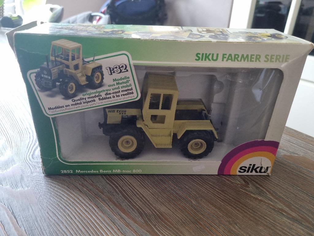 SIKU 2852 Mercedes Benz MB-trac 800, Ophalen of Verzenden, Zo goed als nieuw, Tractor of Landbouw, SIKU