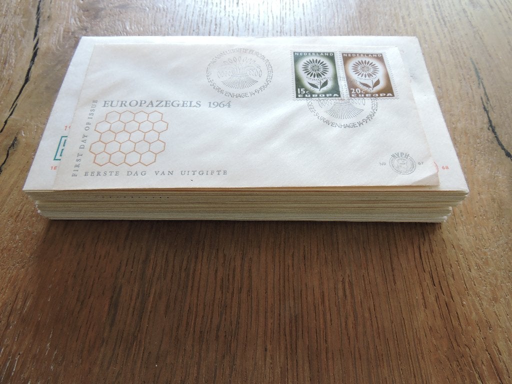 fdc nederland set 1 voor maar € 5,00, Postzegels en Munten, Postzegels | Eerstedagenveloppen, Verzenden, Nederland