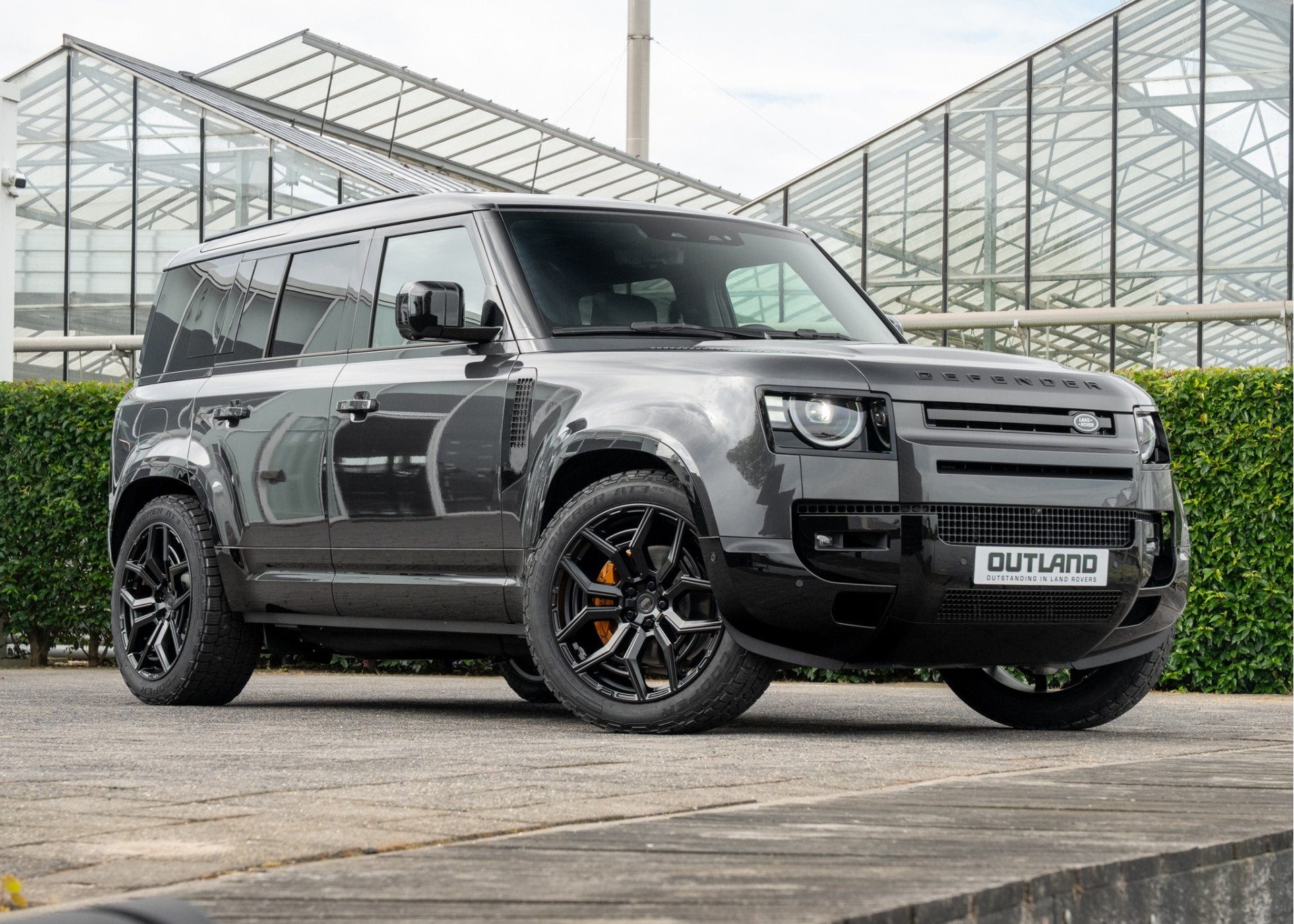 Land Rover Defender 110 P300e 110 X-Dynamic HSE | Full Optio, Auto's, Land Rover, Automaat, Gebruikt, Zwart, 4 cilinders