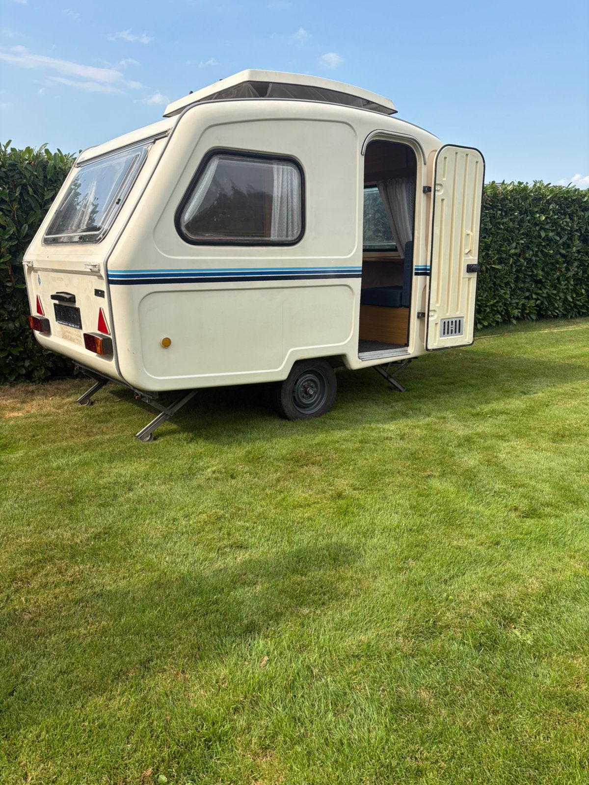 Predom N126 caravan, Caravans en Kamperen, Rondzit, Predom, Tot 4 meter, Tot en met 3