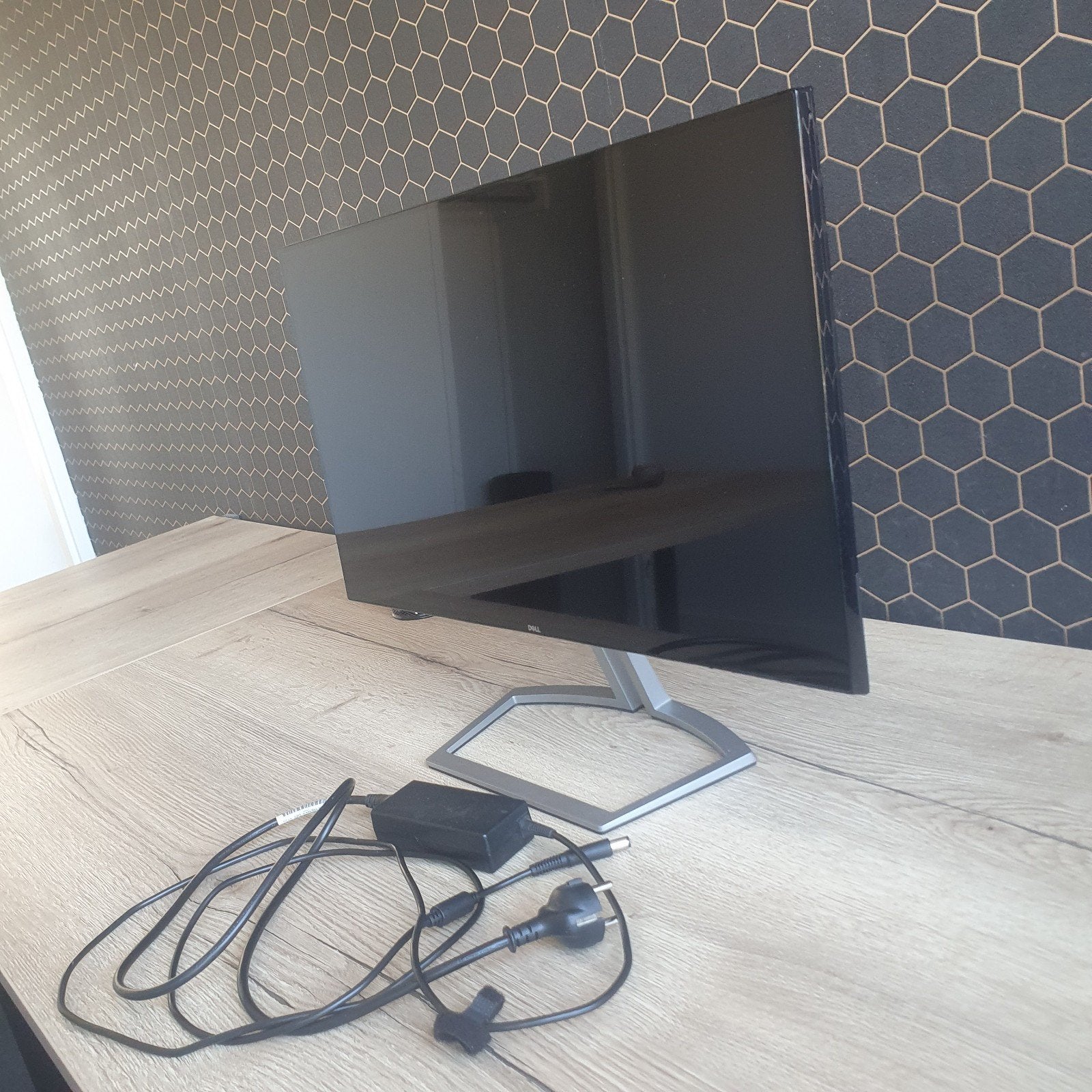 Dell S2418HN/S2418NX computerscherm met stekker, Computers en Software, Monitoren, Ophalen, HDMI, Full HD, Zo goed als nieuw