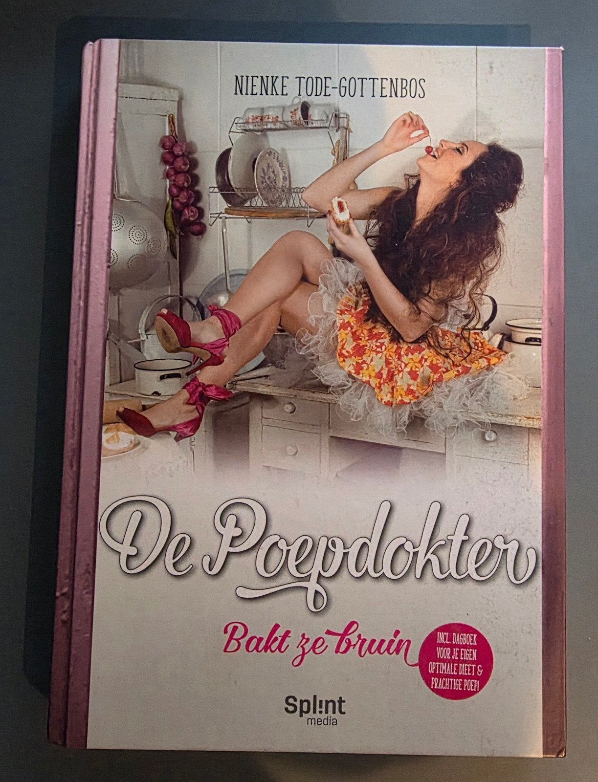 De Poepdokter Bakt ze bruin - Nienke Tode-Gottenbos, Boeken, Ophalen of Verzenden, Zo goed als nieuw, Dieet en Voeding, Nienke Tode-Gottenbos
