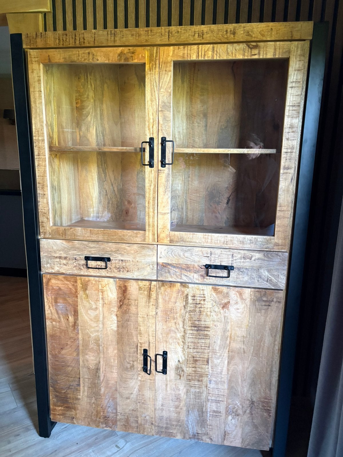 Mooi mango houten kast, Ophalen, Zo goed als nieuw, 25 tot 50 cm