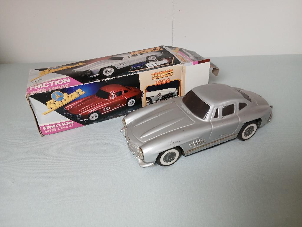Blikken mercedes benz 300SL, Hobby en Vrije tijd, Modelauto's | 1:24, Ophalen of Verzenden, Zo goed als nieuw, Auto, Overige merken