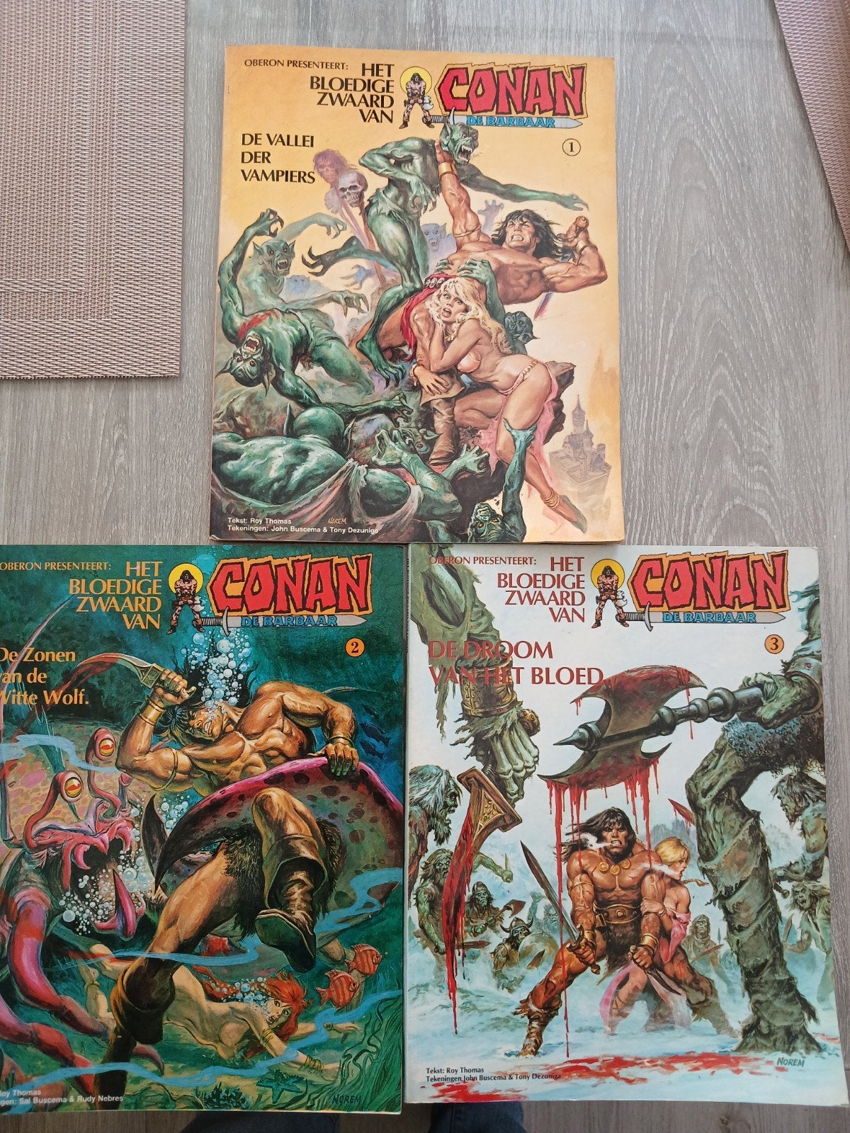 Conan de Barbaar - Het Bloedige Zwaard van Conan (5 delen), Boeken, Oberon, Ophalen of Verzenden, Zo goed als nieuw, Meerdere stripboeken