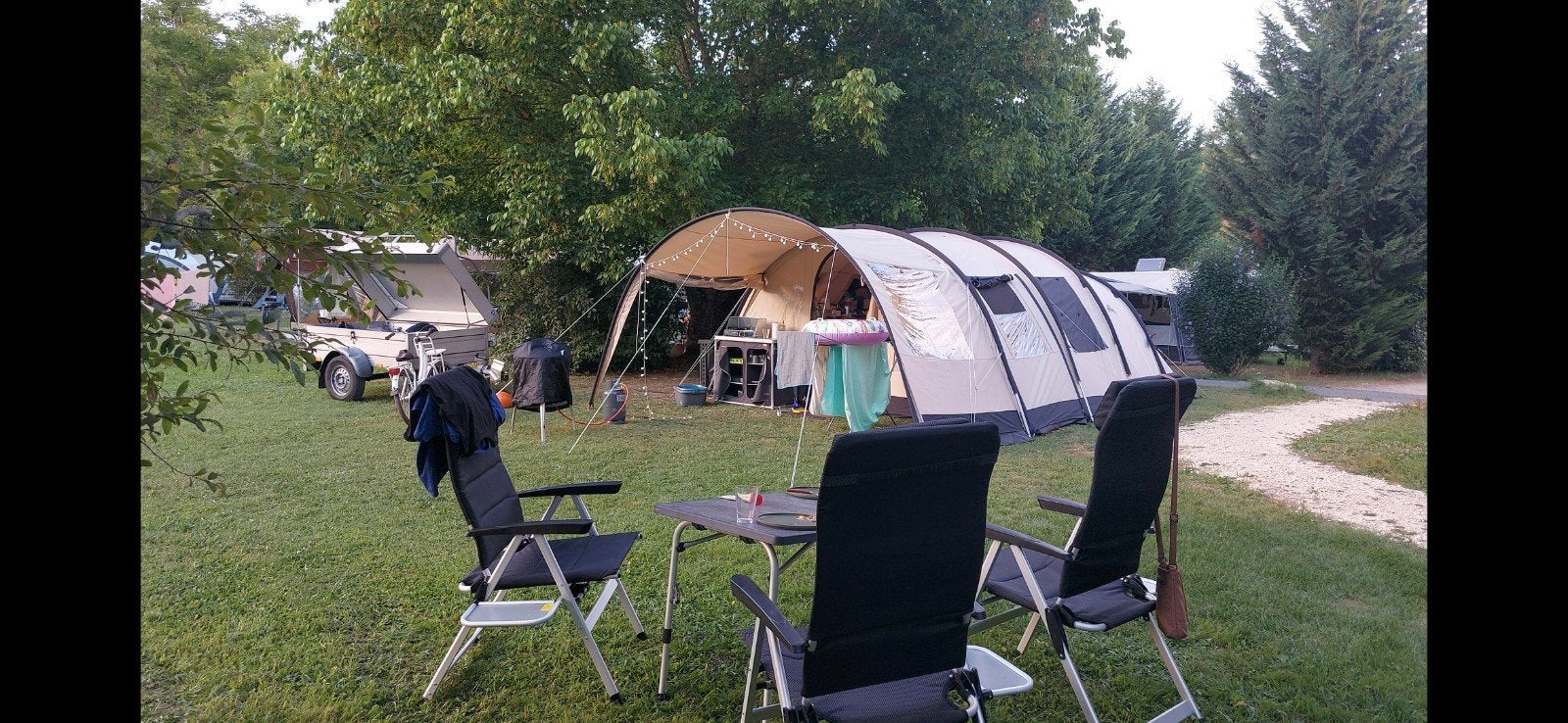 Obelink Familia 6 + eventueel saris bagagewagen, Caravans en Kamperen, Ophalen, Gebruikt, Tot en met 6