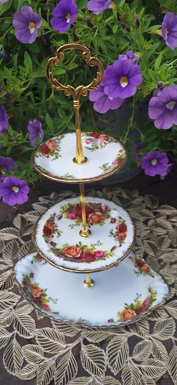 Royal Albert Old Country Roses etagere 3-laags €45,00, Klassiek, Overige typen, Ophalen of Verzenden, Zo goed als nieuw