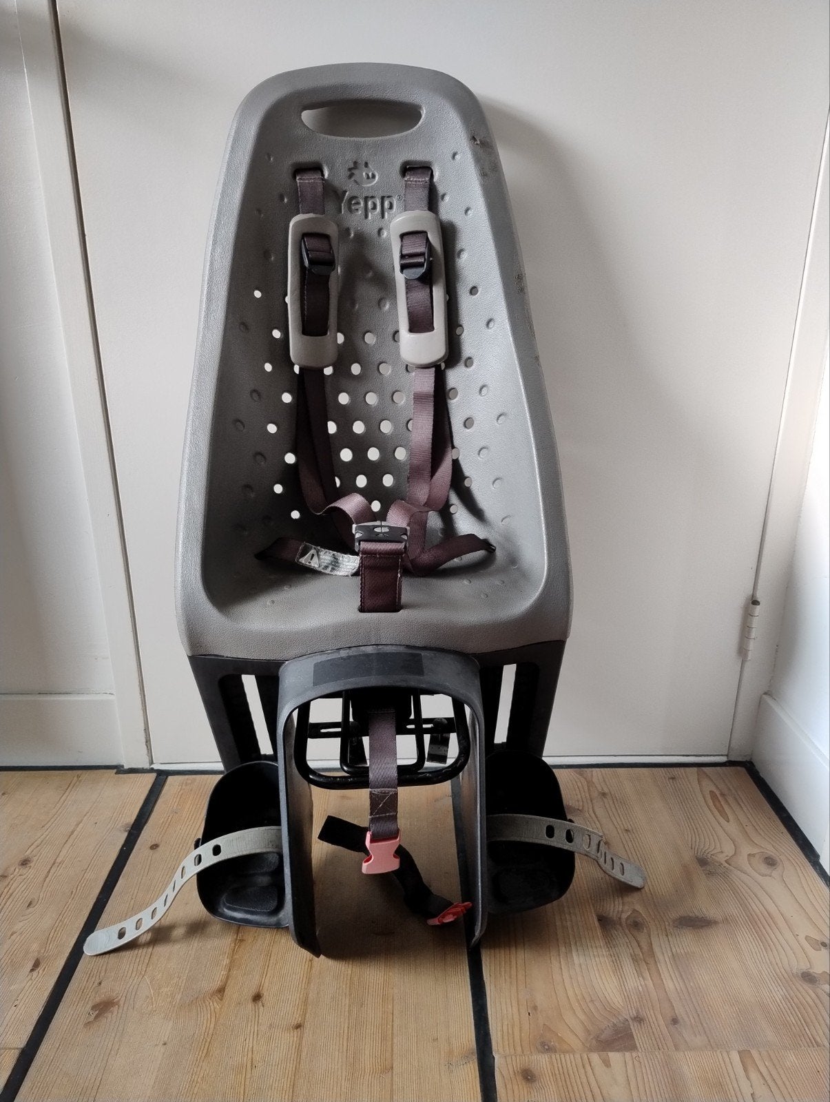 Yepp Achterzitje - Grijs (Gebruikt), Fietsen en Brommers, Achterzitje, Yepp, Ophalen, 15 t/m 25 kg