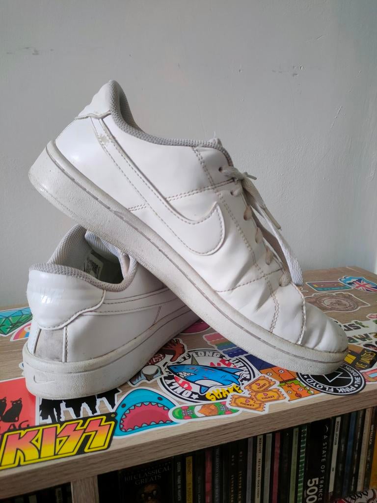 Nike Witte Sneakers Gratis, Kleding | Heren, Schoenen, Ophalen, Wit, Nike, Sneakers of Gympen