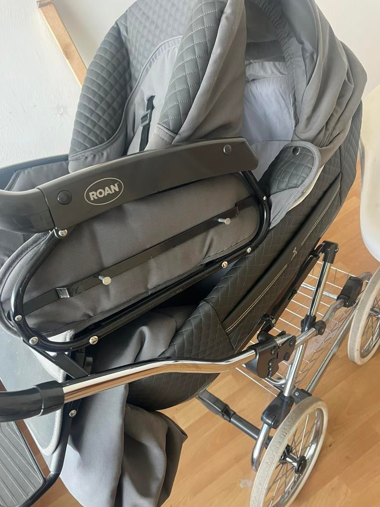 Kinderwagen merk Roan, Ophalen of Verzenden, Zo goed als nieuw, Overige merken