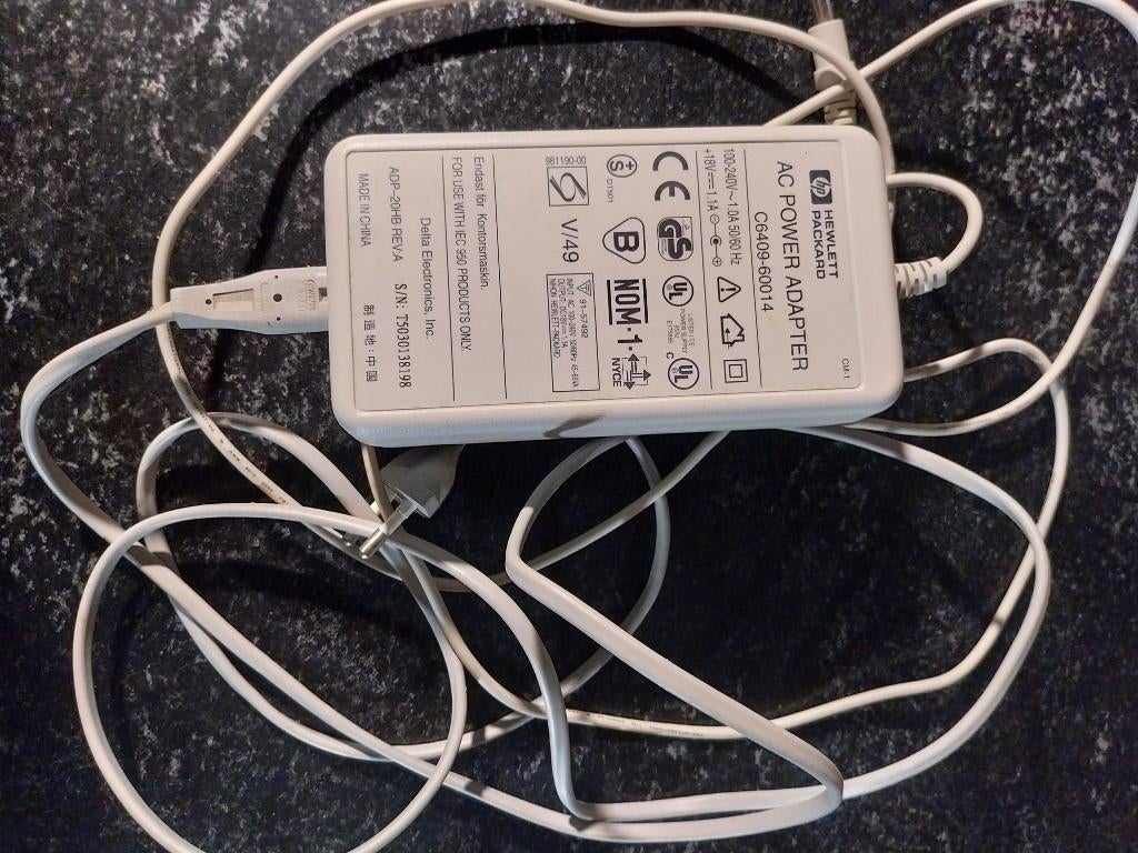 Hewlett Packard AC power adapter., Ophalen of Verzenden, Gebruikt, Hewlett Packard (HP)