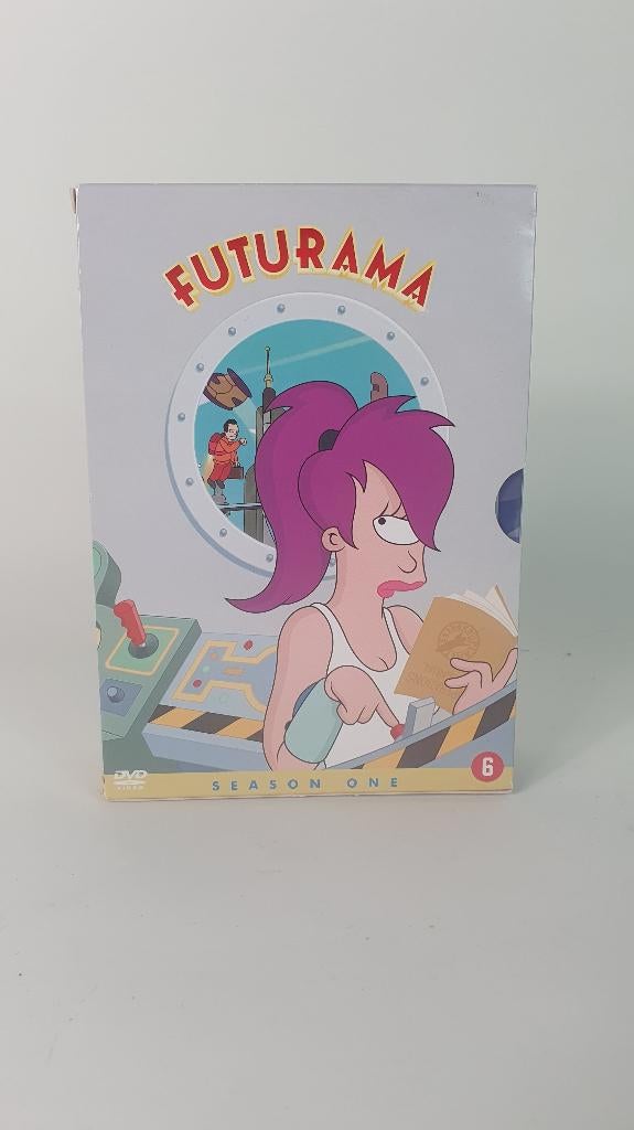 Futurama DVD box Seizoen 1, 3 DVD in doos. 8B11, Alle leeftijden, Ophalen of Verzenden, Gebruikt