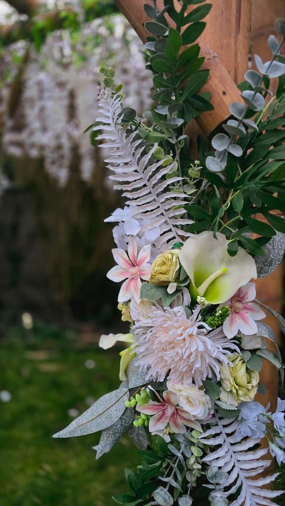 Bamboe Prieel Arch voor Bruiloften met Bloemstukken, Ophalen, Nieuw