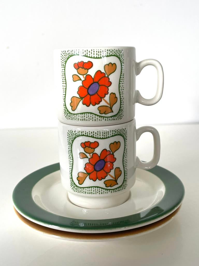 2 espressokopjes vintage! In retro stijl, Gebruikt, Ophalen of Verzenden, Overige stijlen, Kop(pen) en/of Schotel(s)