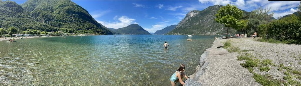 Porlezza, genieten aan prachtig Luganomeer. Chalet met airco, Zwembad, Aan meer of rivier, Recreatiepark