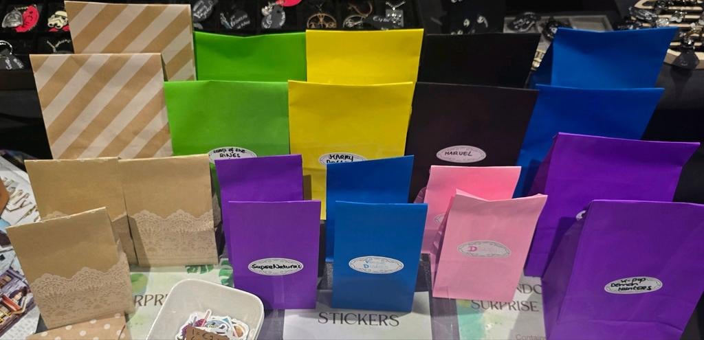 Surprise zakjes Vampire Diaries, K-pop Demon Hunters, HP etc, Verzamelen, Ophalen of Verzenden, Nieuw