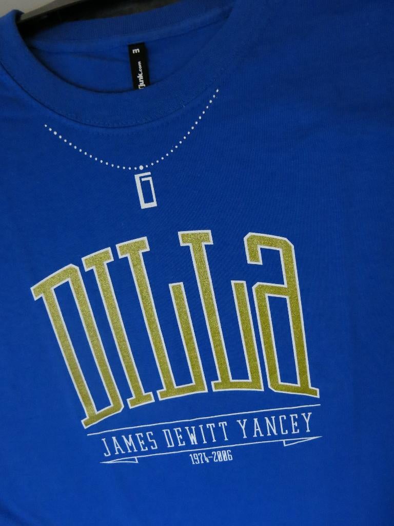 T-shirt: J DILLA tribute - BLUE/GOLD (maat: M), Nieuw, Ophalen of Verzenden, Tjunk, Maat 48/50 (M)