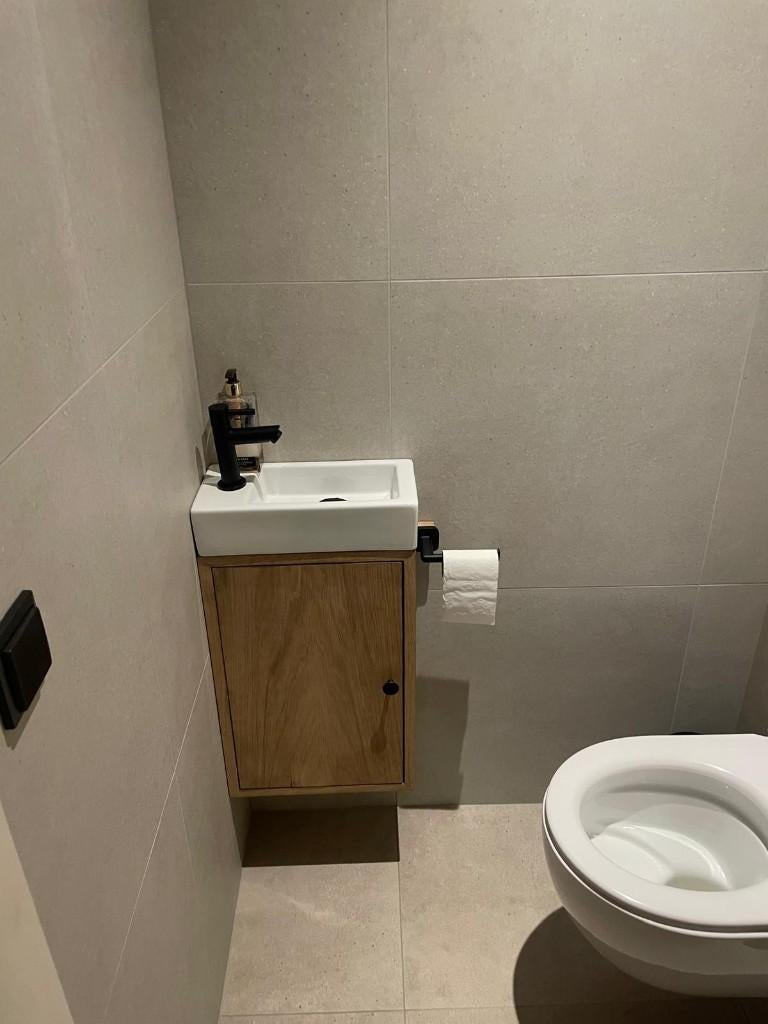 eiken kastje voor wc of badkamer, Huis en Inrichting, Badkamer | Badkamermeubels, Ophalen, 200 cm of meer, Overige typen, Nieuw