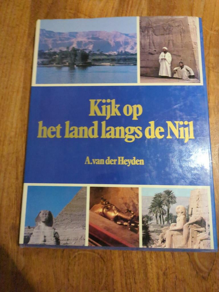 Kijk op het land langs de Nijl - Reisgids Egypte, Overige merken, Ophalen of Verzenden, Zo goed als nieuw, Reisgids of -boek
