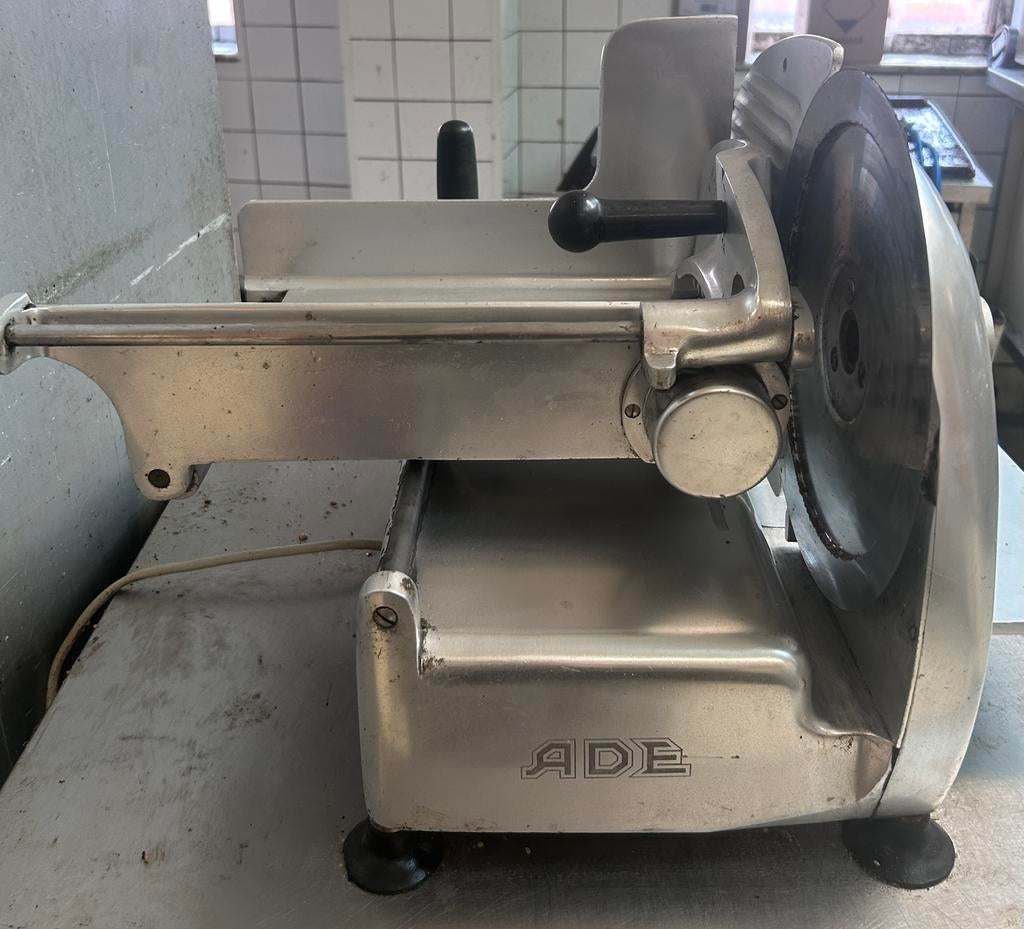 ADE vleessnijmachine - professionele snijmachine horeca, Huis en Inrichting, Keuken | Keukenbenodigdheden, Ophalen, Gebruikt