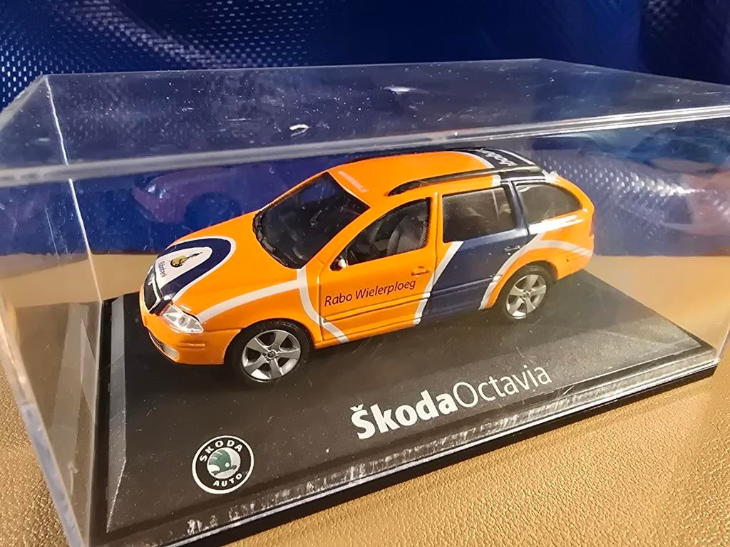 Skoda Octavia Rabo Wielerploeg Modelauto, Ophalen of Verzenden, Gebruikt, Auto, Overige merken