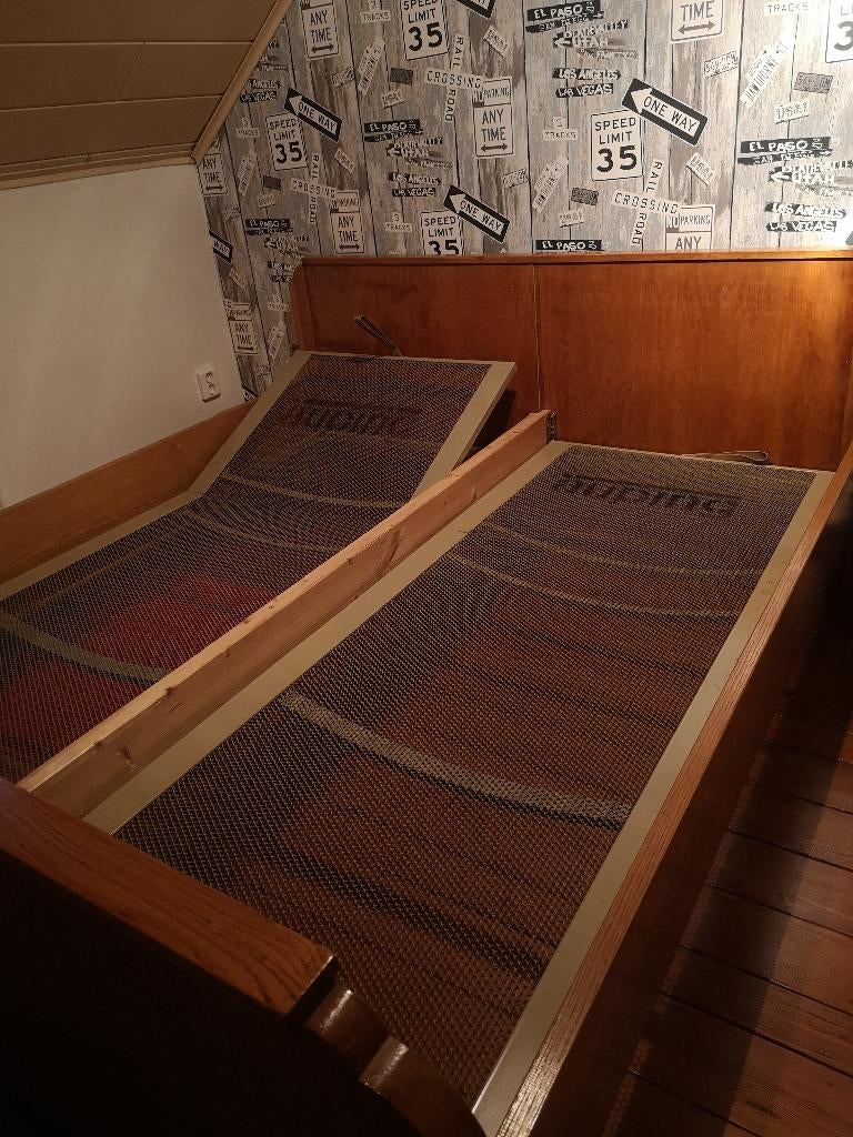 Twee Auping spiraalmatrassen verstelbaar, Ophalen, Gebruikt, Eenpersoons, 80 cm