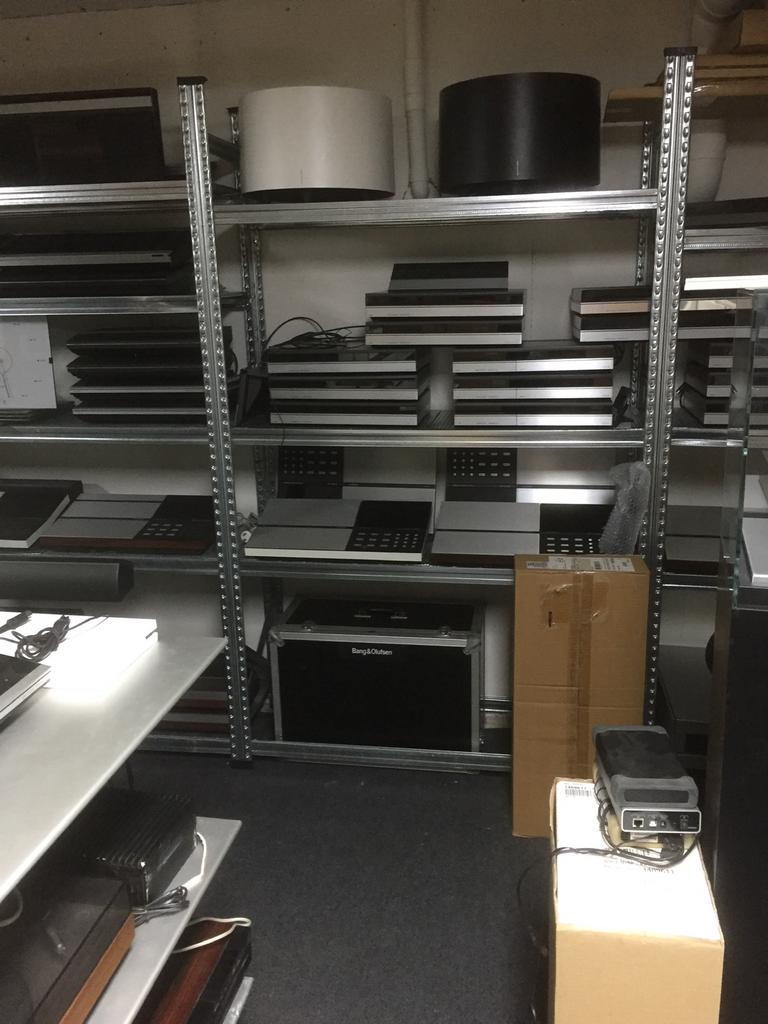 Hub Lemmens B&O reparatieservice Beolab 8000 revisie, Diensten en Vakmensen, Reparatie en Onderhoud | Audio, Tv en Foto, Komt aan huis