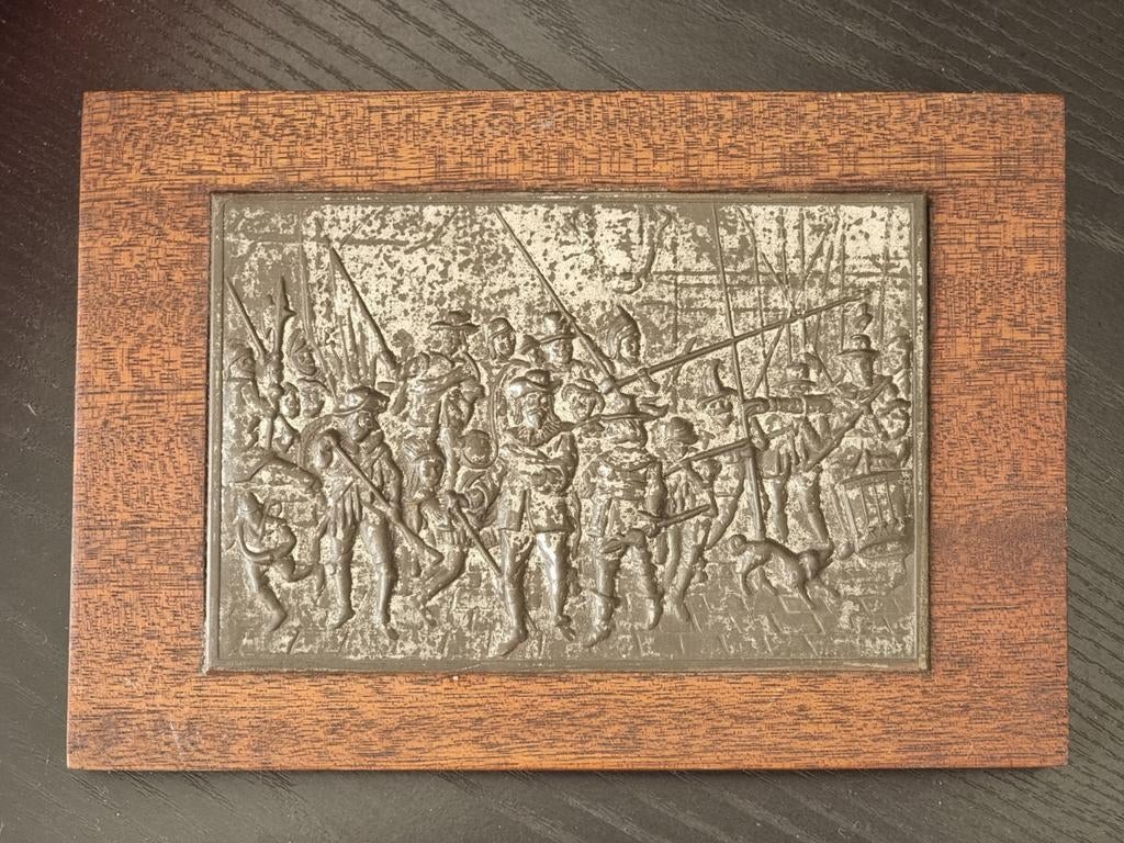 Vintage Wandbord 'De Nachtwacht' Reliëf, Antiek en Kunst, Antiek | Wandborden en Tegels, Ophalen of Verzenden